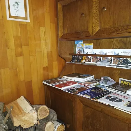Caloroczny Lesny Domek Letniskowy Do Wynajecia Ferienhaus *