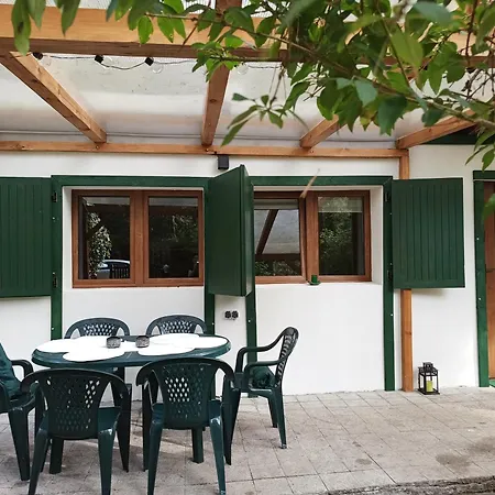 Całoroczny Leśny Domek Letniskowy Do Wynajęcia
